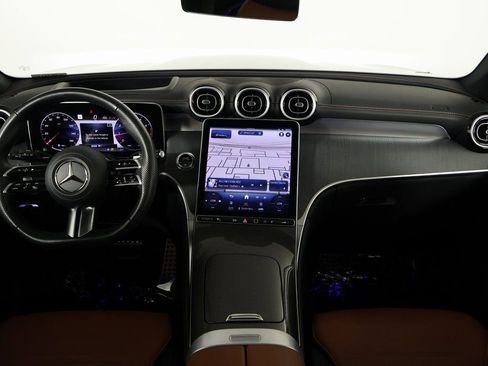 Certified 2023 Mercedes-Benz GLC 300 image 8