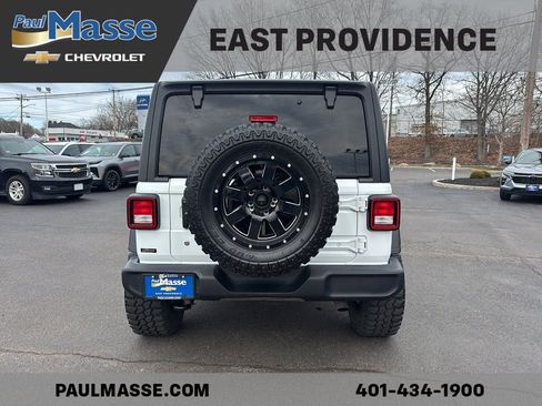 Used 2019 Jeep Wrangler Unlimited Sport S image 6