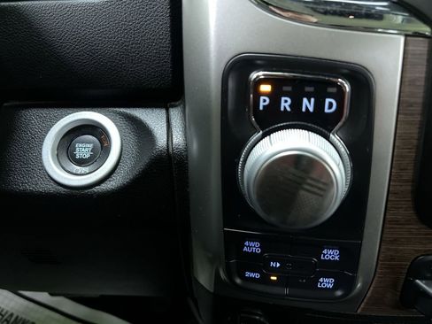 Used 2018 RAM 1500 Laramie w/ Convenience Group AWD/4WD image 25