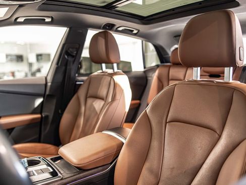 Used 2020 Audi Q8 Premium Plus w/ Premium Plus Package image 18