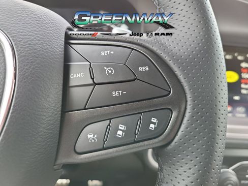 Used 2023 Dodge Charger R/T w/ Technology Group image 18