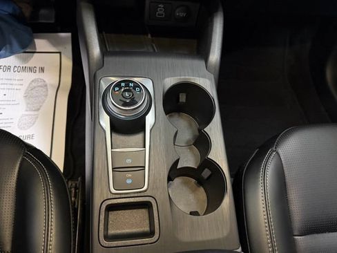 Used 2025 Ford Escape Platinum AWD/4WD image 23