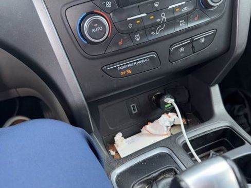 Used 2018 Ford Escape SEL w/ Ford Safe & Smart Package image 9