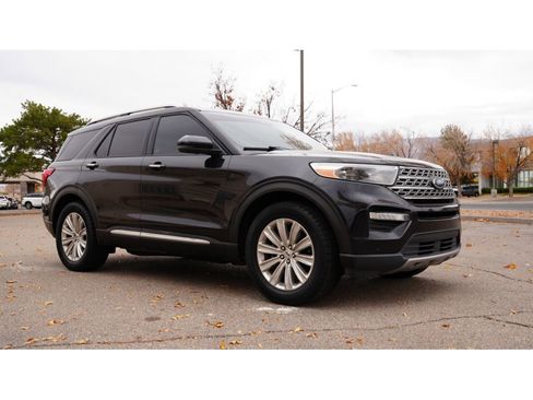 Used 2020 Ford Explorer Limited w/ Class III Trailer Tow Package image 8