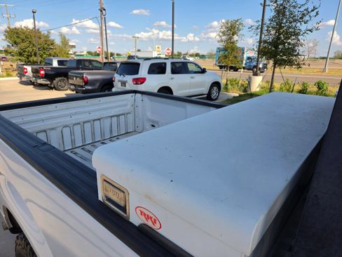 Used 2014 Ford F150 XL w/ Equipment Group 101A Mid AWD/4WD image 17