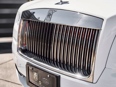 Used 2014 Rolls-Royce Wraith RWD image 10