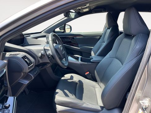 Used 2023 Subaru Solterra AWD image 11