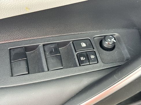 Certified 2023 Toyota Corolla SE FWD image 15