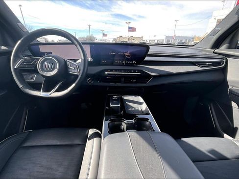 Used 2025 Buick Enclave Sport Touring image 16