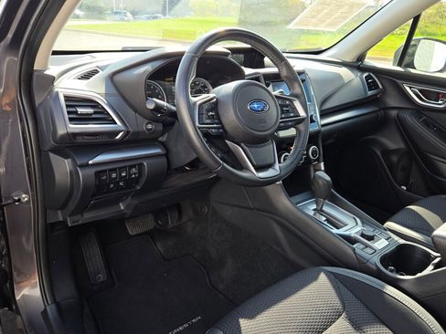 Used 2022 Subaru Forester Premium image 20