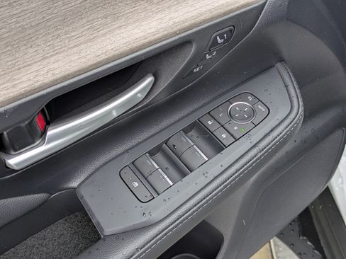New 2026 Toyota Grand Highlander FWD image 13