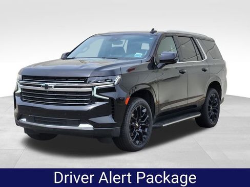 Used 2023 Chevrolet Tahoe LT w/ Luxury Package AWD/4WD image 5