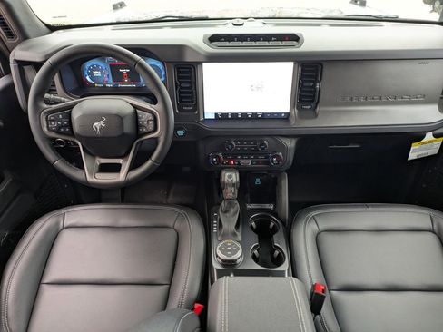 New 2025 Ford Bronco Badlands image 14