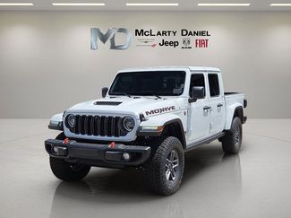 New 2025 Jeep Gladiator Mojave video 2