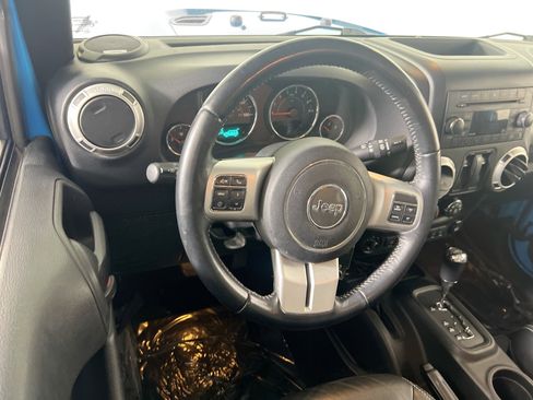 Used 2017 Jeep Wrangler Sahara w/ Quick Order Package 24E Chief image 19