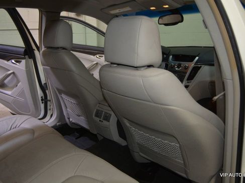 Used 2010 Cadillac CTS Wagon image 13