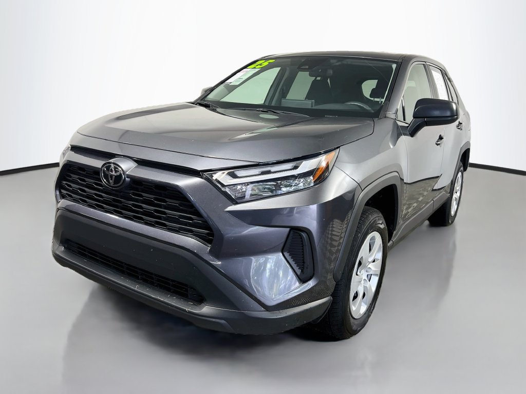 Used 2025 Toyota RAV4 LE FWD image 7