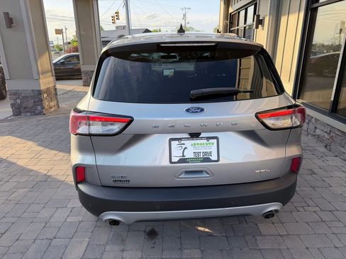 Used 2021 Ford Escape SEL image 5
