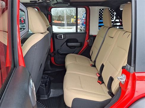 Used 2018 Jeep Wrangler Unlimited Sport S image 8