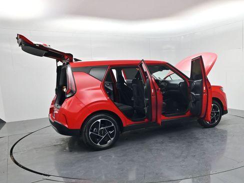 Certified 2024 Kia Soul EX image 54