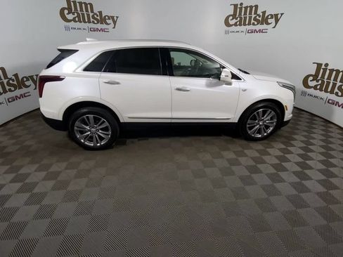 Certified 2024 Cadillac XT5 Premium Luxury w/ Technology Package AWD/4WD image 9