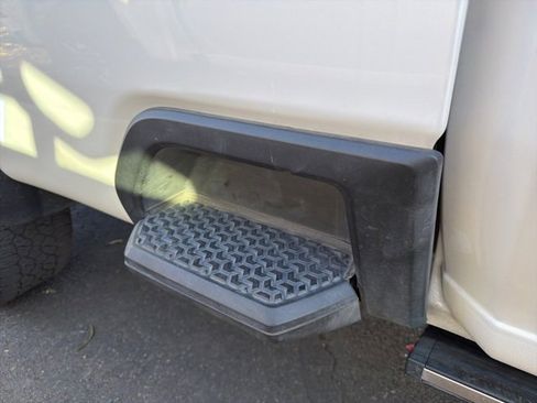 Used 2024 GMC Sierra 3500 Denali Ultimate image 3