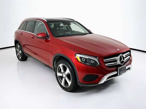 Used 2016 Mercedes-Benz GLC 300 image 1