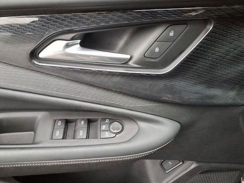 Used 2024 Chevrolet Blazer EV LT image 28