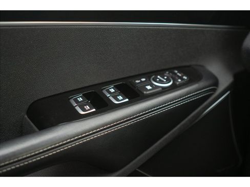 Used 2019 Kia Sorento SX FWD image 24