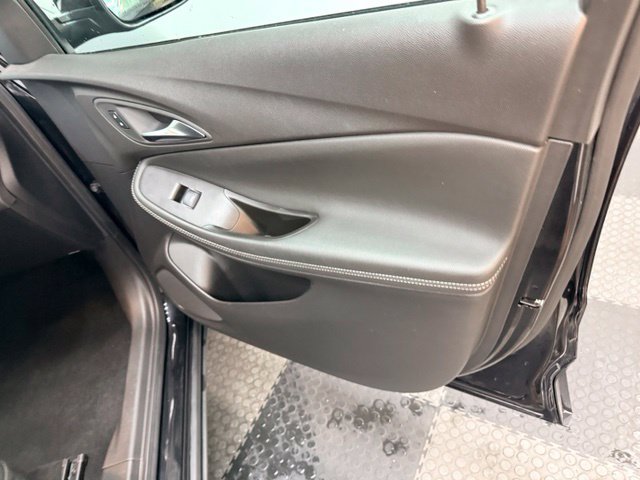 Used 2024 Buick Encore GX Preferred w/ Comfort Package FWD image 41