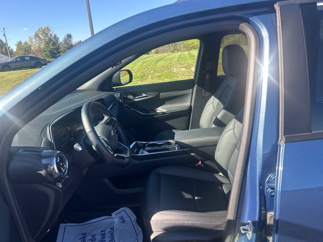 Used 2025 Chevrolet Equinox LT w/ Convenience Package II AWD/4WD image 18