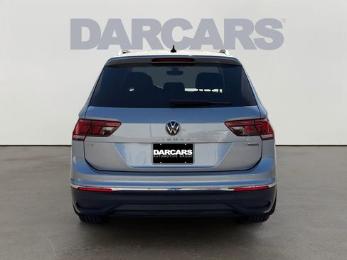 Used 2022 Volkswagen Tiguan SE AWD/4WD image 6