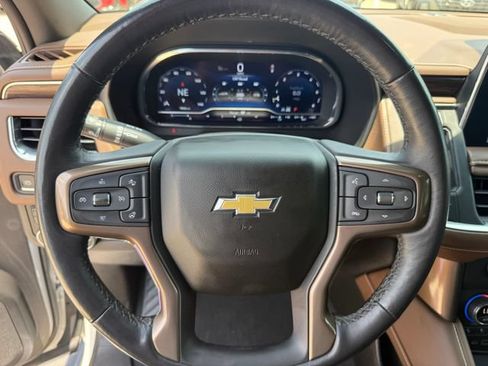 Used 2023 Chevrolet Suburban High Country AWD/4WD image 12