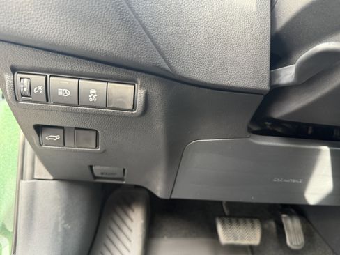 New 2026 Toyota Corolla Cross XLE image 21