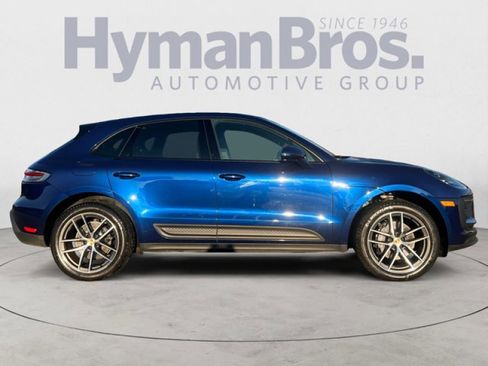Used 2023 Porsche Macan image 2
