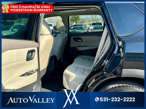 Used 2023 Nissan Rogue SL AWD/4WD image 22