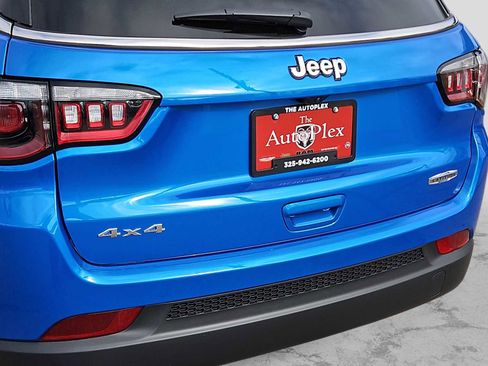 New 2026 Jeep Compass Latitude image 23