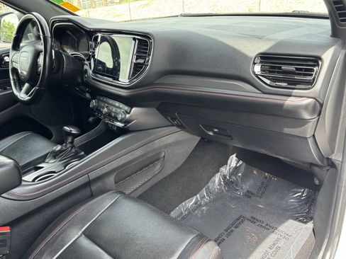 Used 2024 Dodge Durango GT RWD image 9