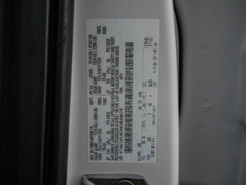 Used 2017 Ford Escape Titanium FWD image 34