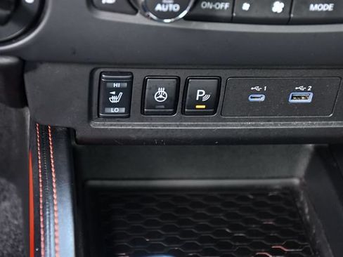 Used 2023 Nissan Frontier PRO-4X w/ Pro Convenience Package AWD/4WD image 37