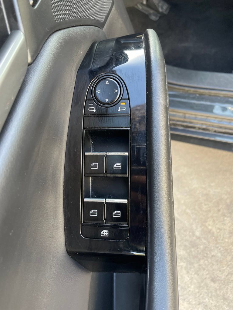 Used 2024 MAZDA MAZDA3 s FWD image 15