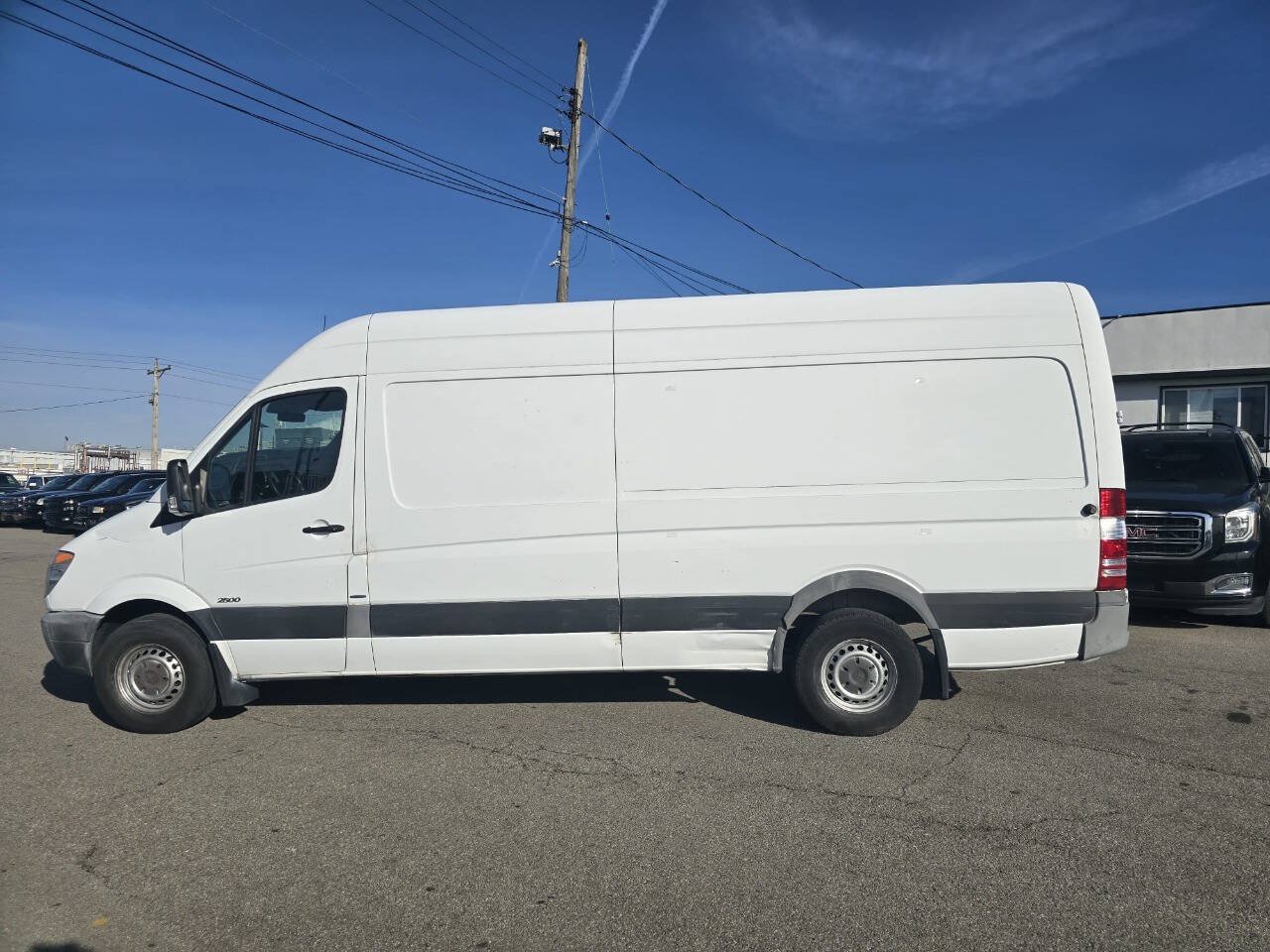 Used 2012 Mercedes-Benz Sprinter 2500 image 2