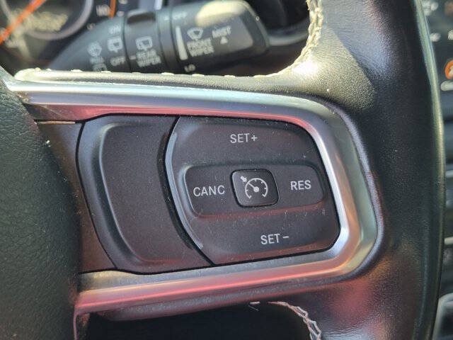 Used 2020 Jeep Wrangler Unlimited Sahara AWD/4WD image 18