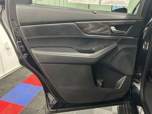 Used 2024 Acura MDX SH-AWD w/ Advance Package image 13