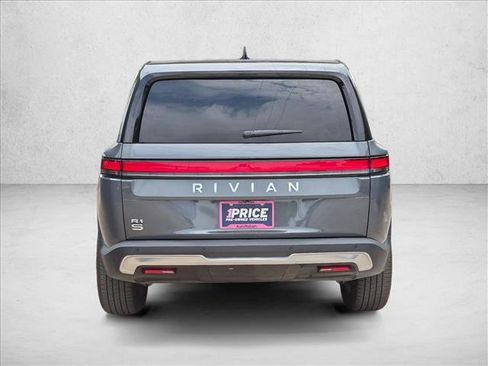Used 2025 Rivian R1S Adventure Dual AWD/4WD image 6
