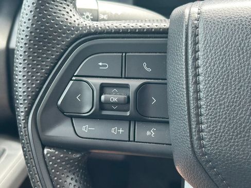 Used 2025 Toyota Tacoma SR RWD image 31