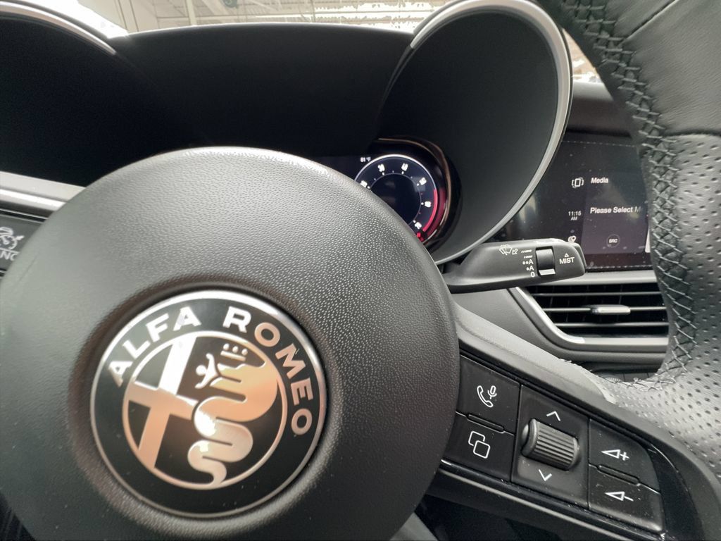 New 2026 Alfa Romeo Giulia RWD image 38
