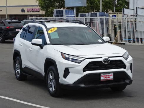 Certified 2025 Toyota RAV4 LE AWD/4WD image 2