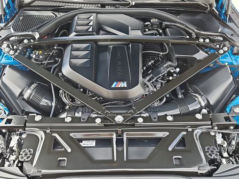 Used 2025 BMW M3 Competition AWD/4WD image 23