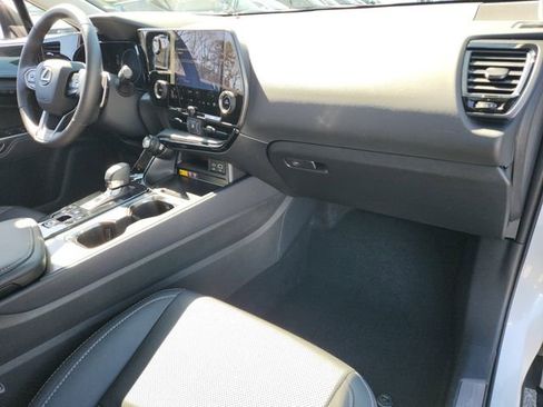 Used 2025 Lexus NX 250 FWD w/ Towing Package (2000 Lbs) image 20